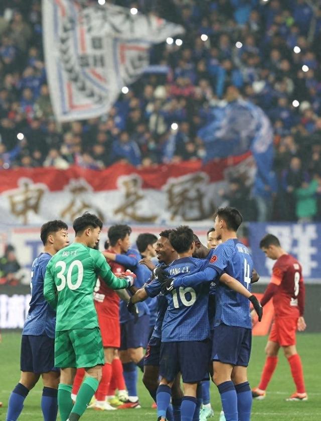 上海申花冲刺阶段手感冰凉，志在亚冠名次提升，态度坚定，赛程密集仍需轮换的简单介绍